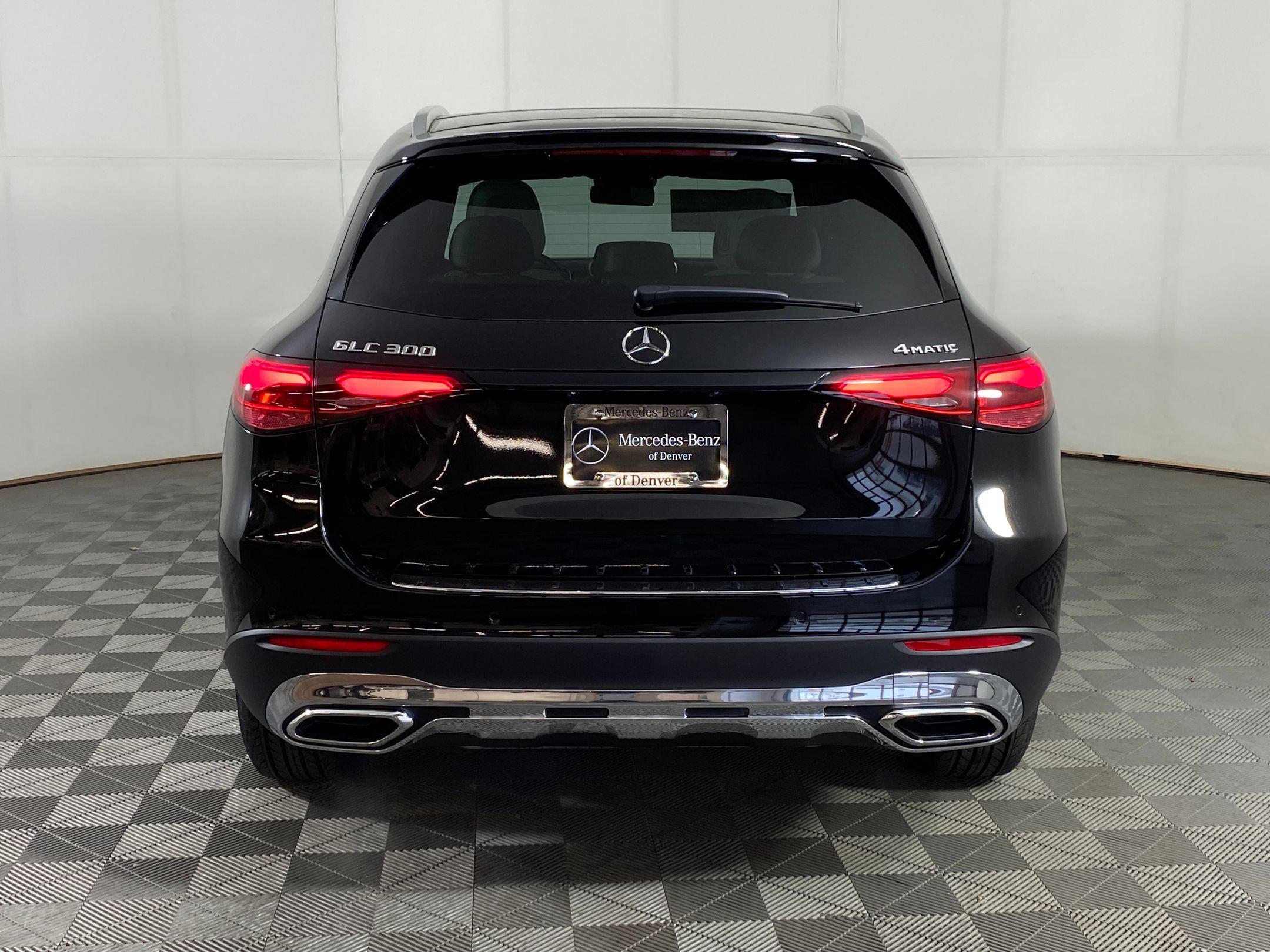 Used 2026 Mercedes-Benz GLC 300 4MATIC image 9