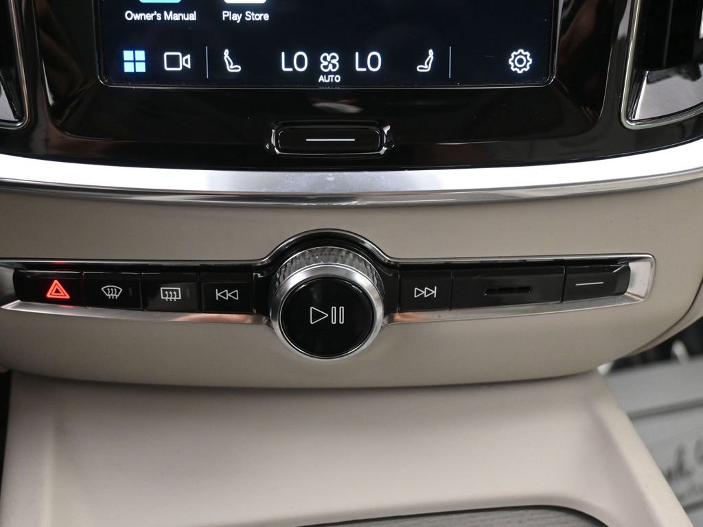 Used 2024 Volvo S60 B5 Ultimate image 14