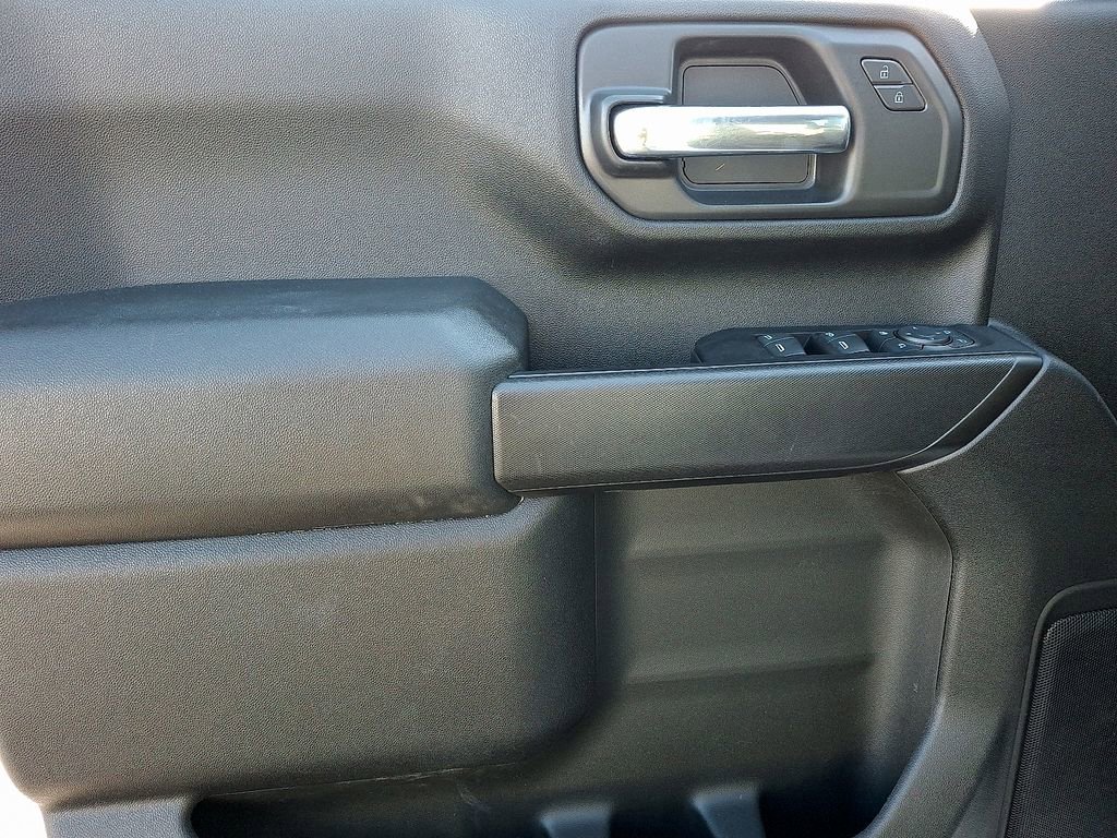 Used 2024 Chevrolet Silverado 2500 Custom w/ Custom Value Package image 12