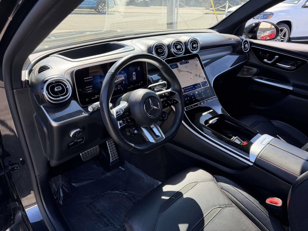 Used 2025 Mercedes-Benz GLC 43 AMG 4MATIC image 22