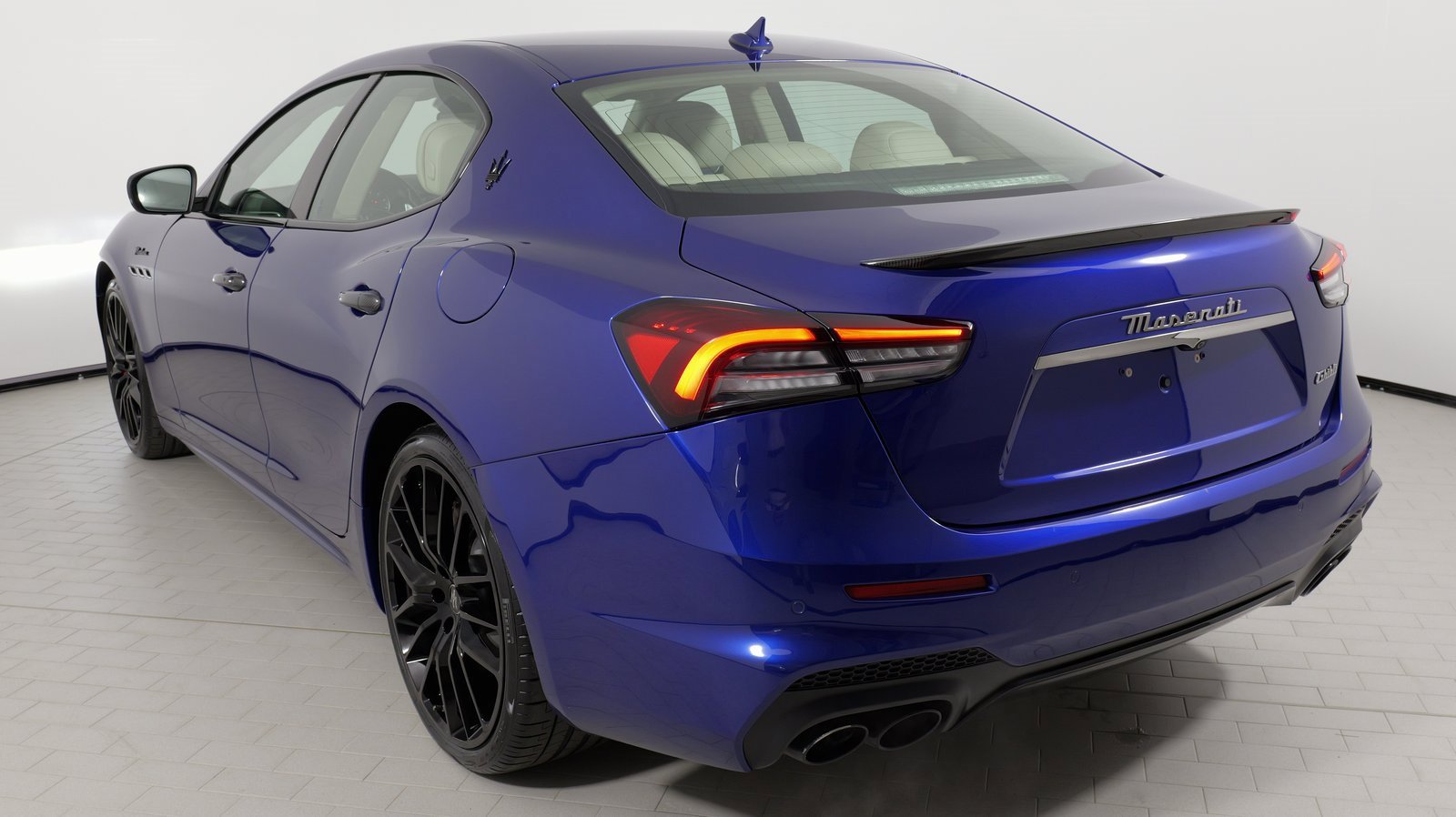Used 2022 Maserati Ghibli Modena image 26