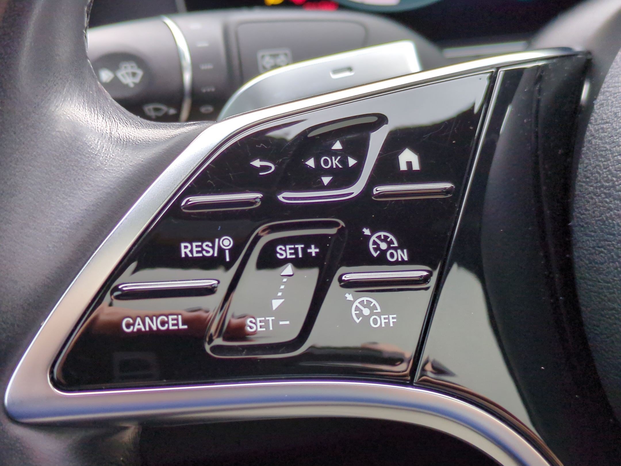 Used 2023 Mercedes-Benz E 350 Sedan image 18