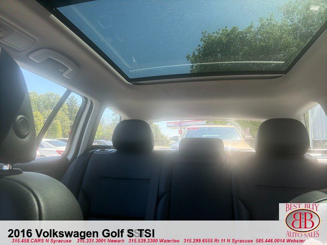 Used 2016 Volkswagen Golf Limited Edition FWD image 17