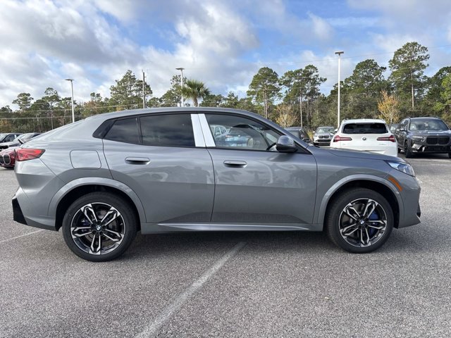 New 2026 BMW X2 xDrive28i w/ M Sport Package AWD/4WD image 3