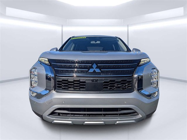 Used 2022 Mitsubishi Outlander SE image 8