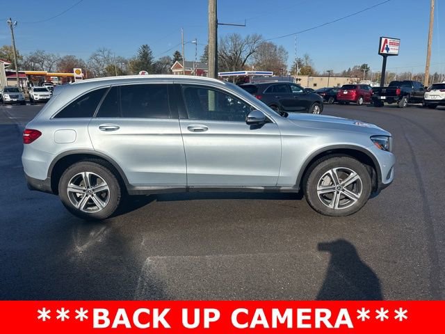 Used 2018 Mercedes-Benz GLC 300 4MATIC image 2
