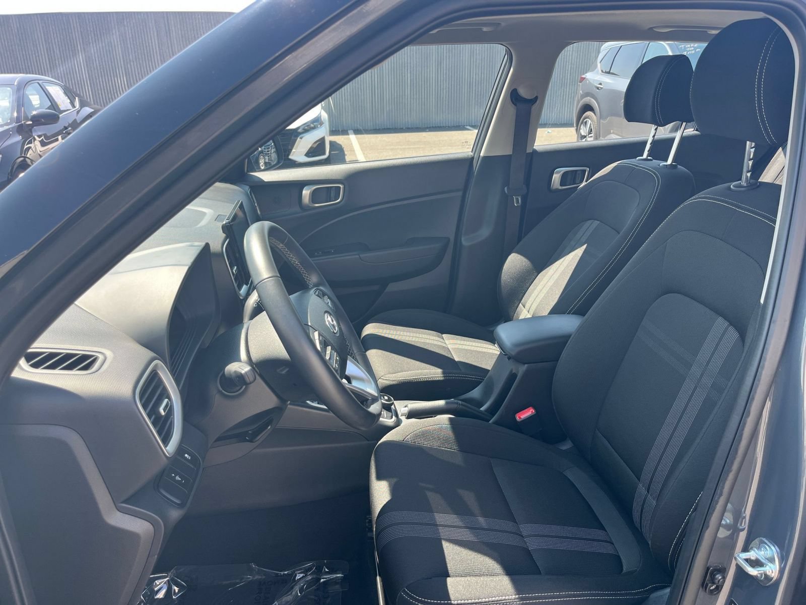 Used 2026 Hyundai Venue SEL FWD image 36