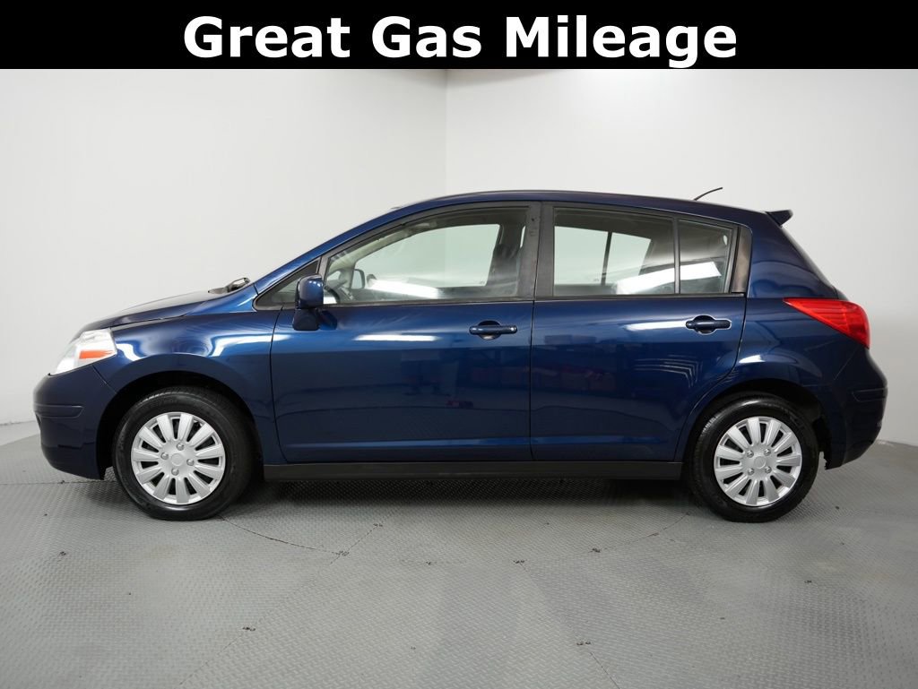 Used 2012 Nissan Versa 1.8 S image 4