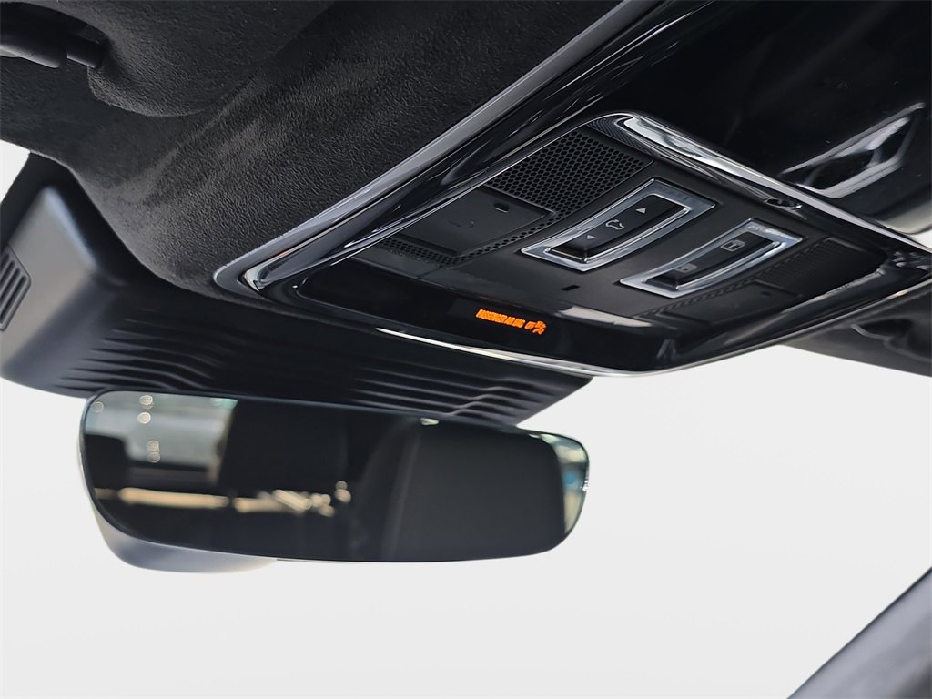 Used 2023 Land Rover Range Rover Velar HST image 29