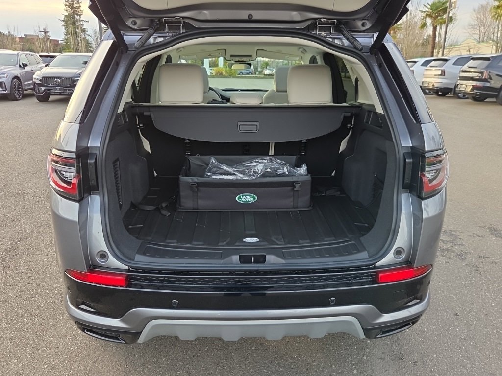 New 2025 Land Rover Discovery Sport S image 16