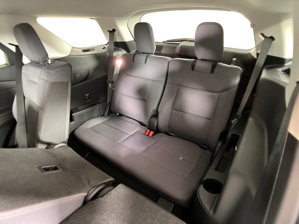 New 2026 Ford Explorer Active RWD image 31