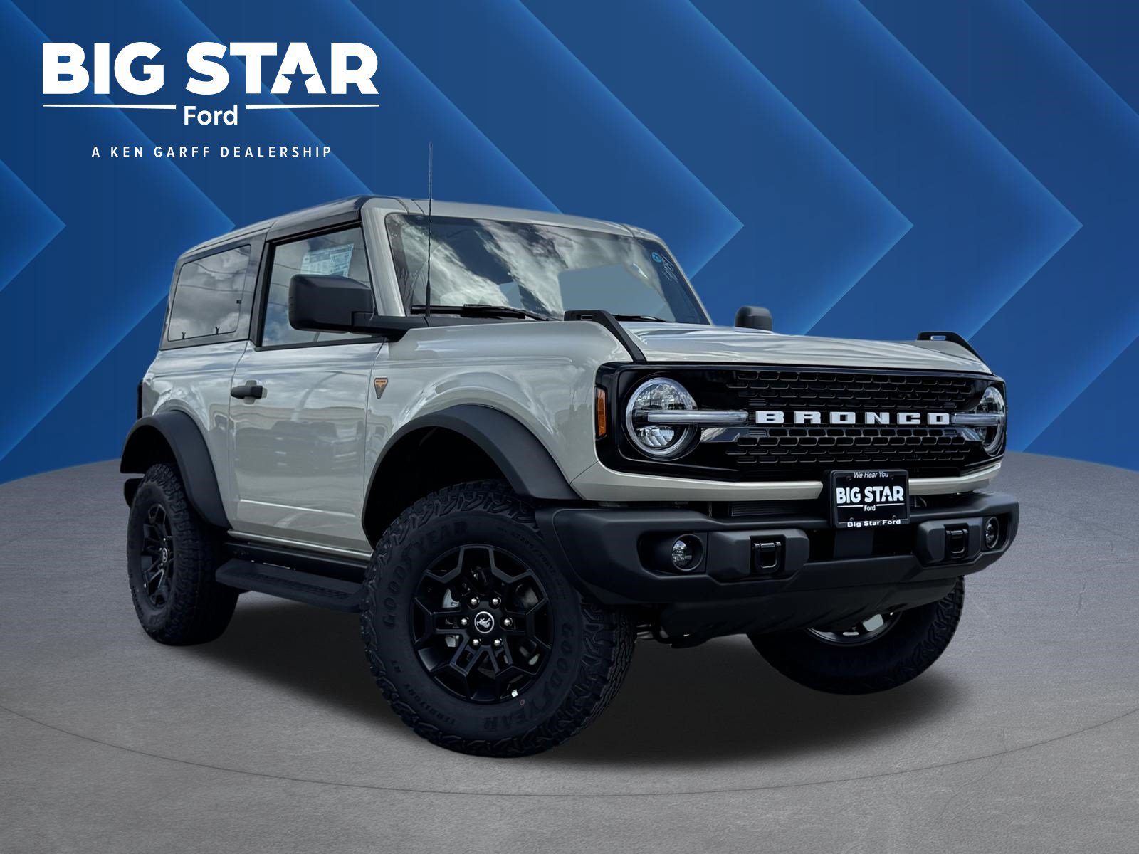 New 2026 Ford Bronco Badlands w/ Black Appearance Package