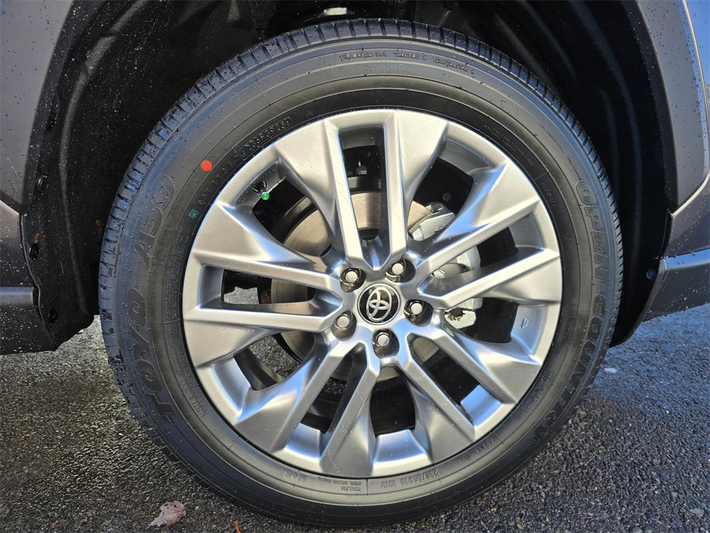 New 2025 Toyota RAV4 XLE Premium image 9