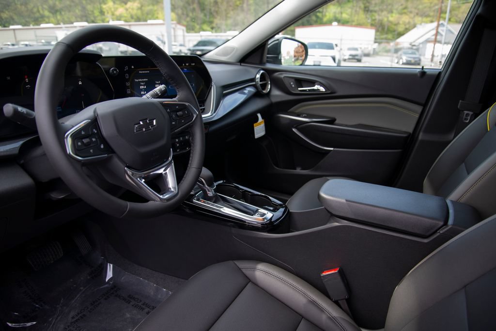 New 2026 Chevrolet Trax ACTIV w/ Sunroof Package FWD image 10