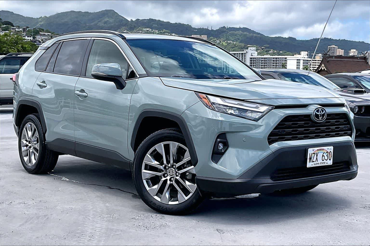 Used 2024 Toyota RAV4 XLE Premium AWD/4WD image 21