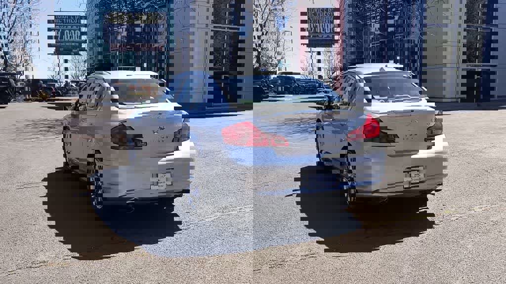 Used 2010 INFINITI G37 Journey w/ Premium Pkg image 7