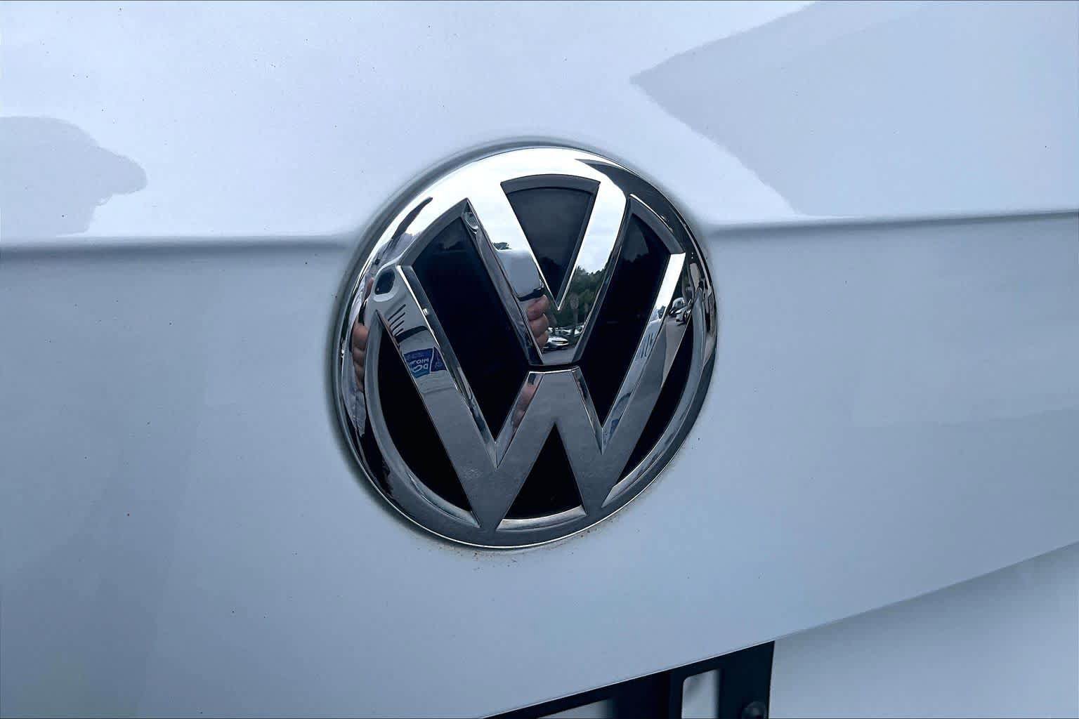 Used 2019 Volkswagen Tiguan SEL R-Line AWD/4WD image 31