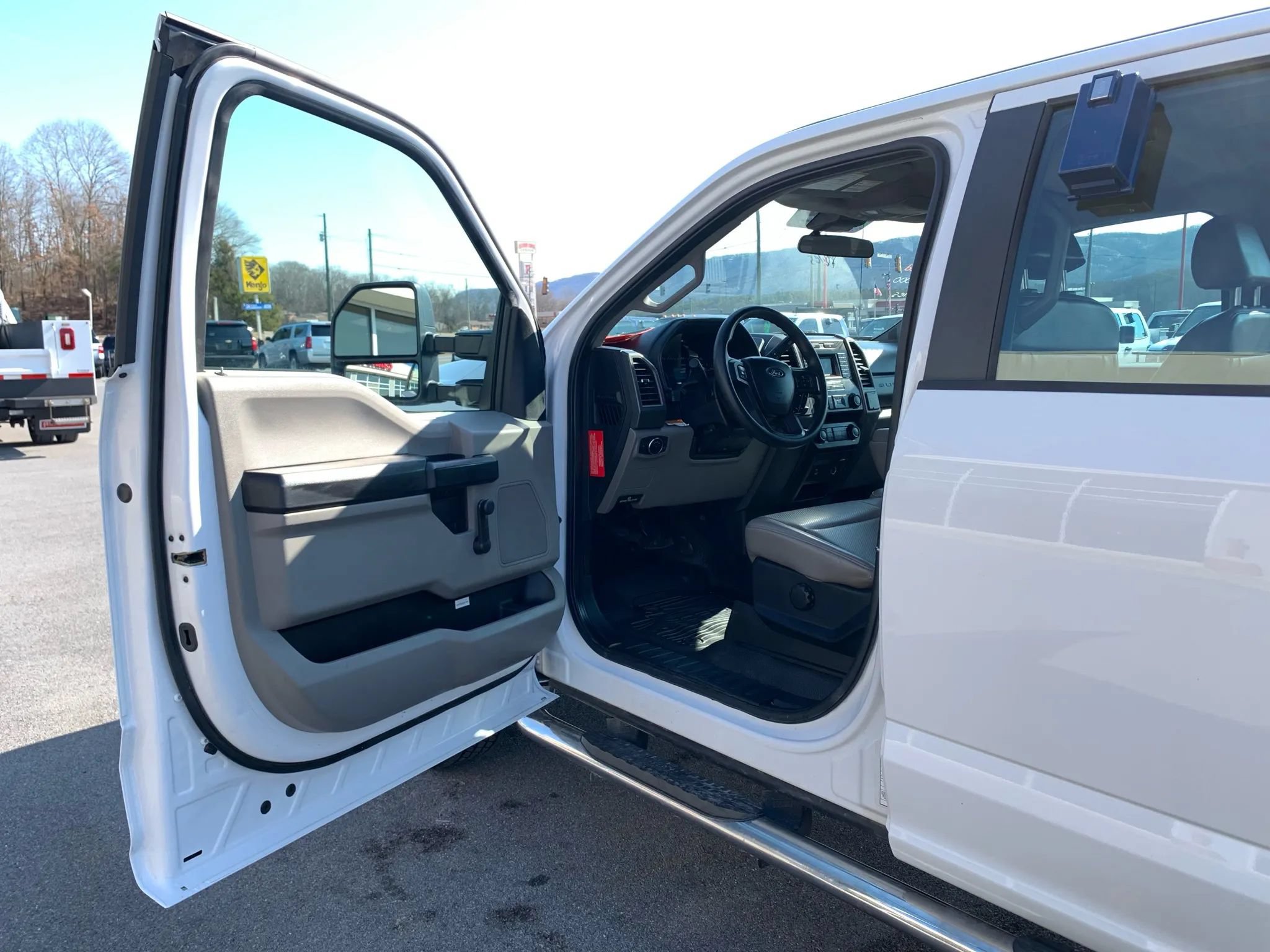 Used 2020 Ford F250 XL RWD image 8