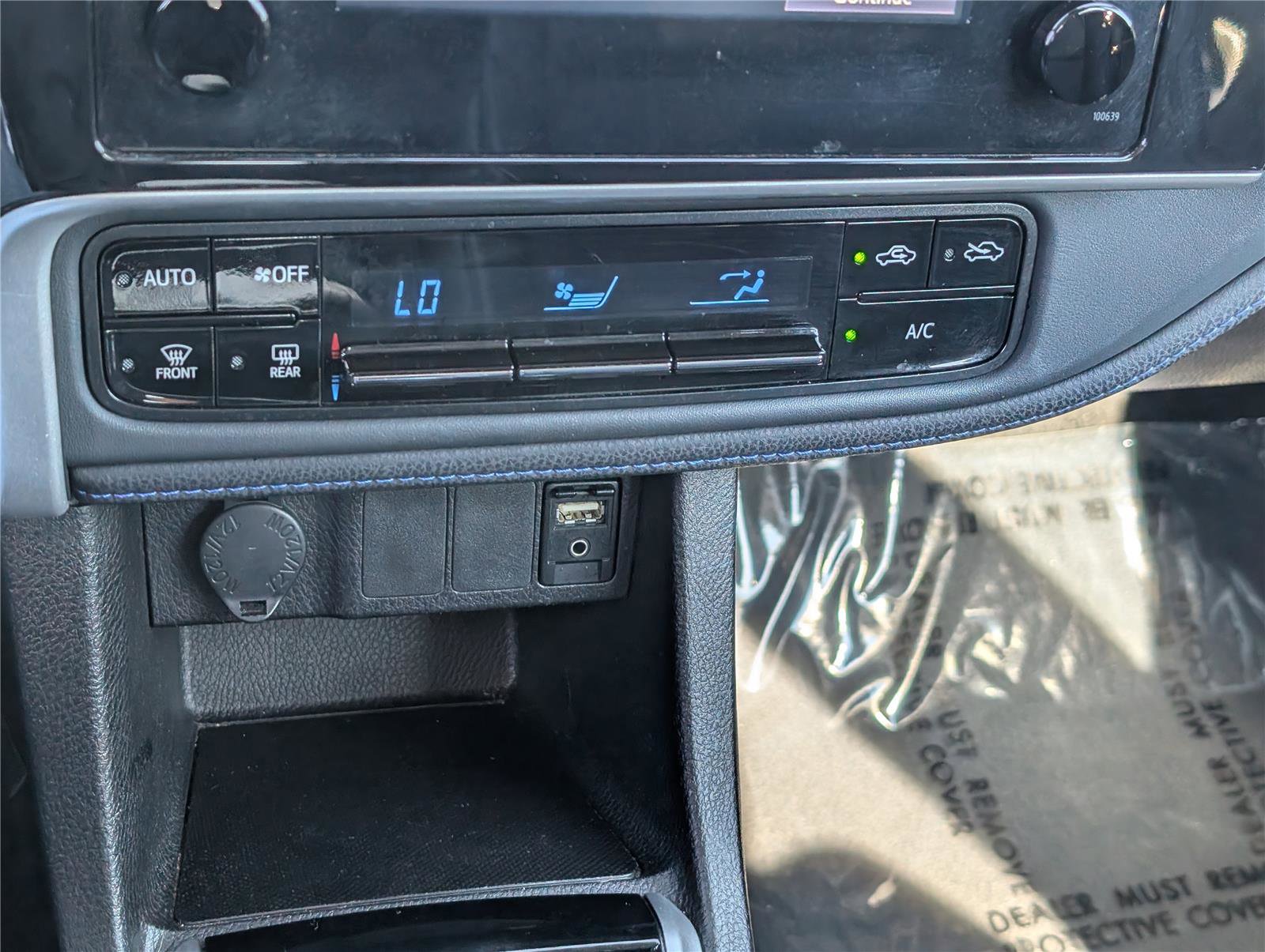 Used 2018 Toyota Corolla SE image 23