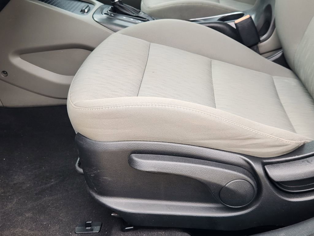 Used 2016 Kia Forte LX image 17