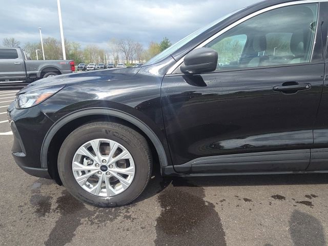Certified 2023 Ford Escape Active w/ Cold Weather Package FWD image 17