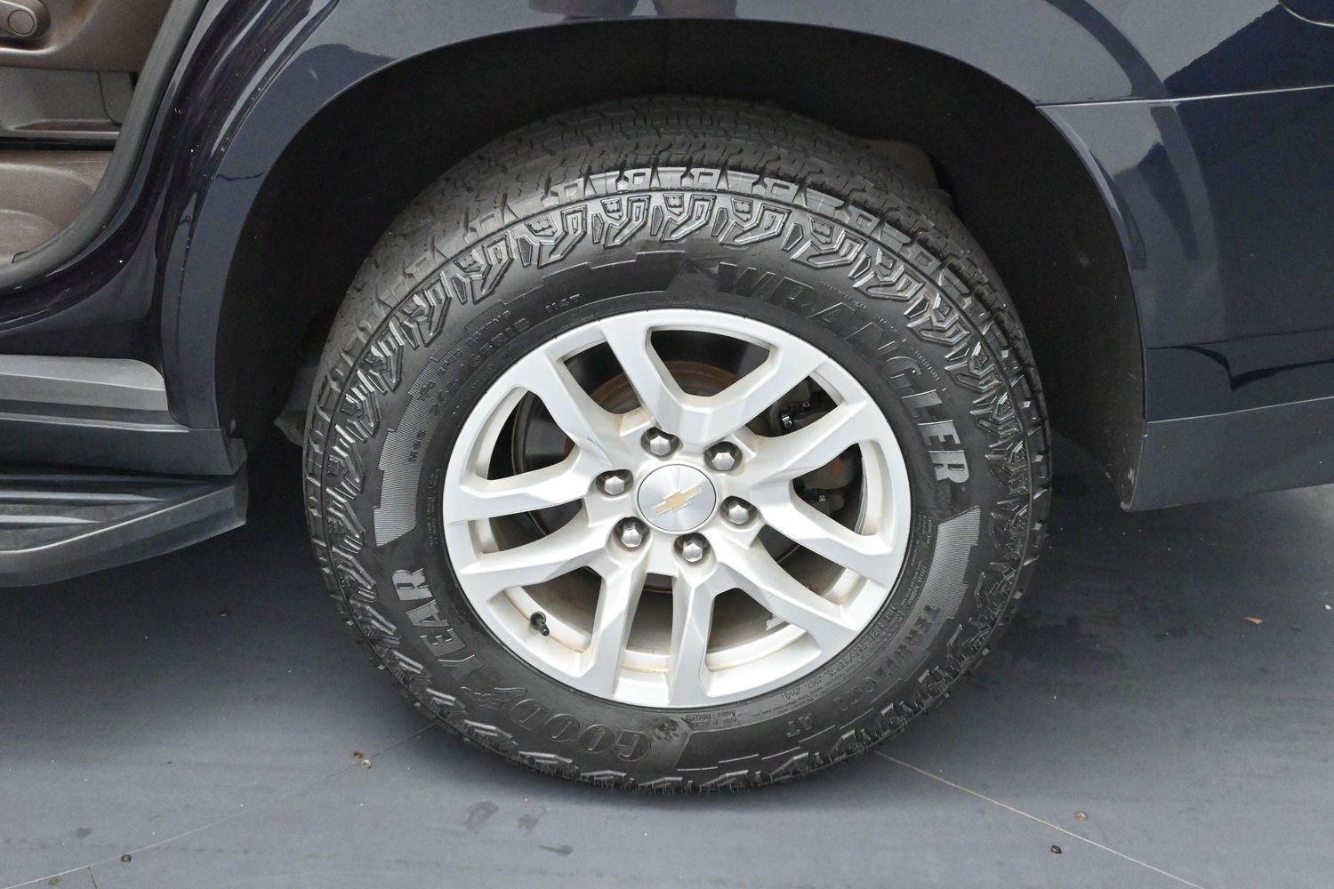 Used 2023 Chevrolet Tahoe LT AWD/4WD image 31