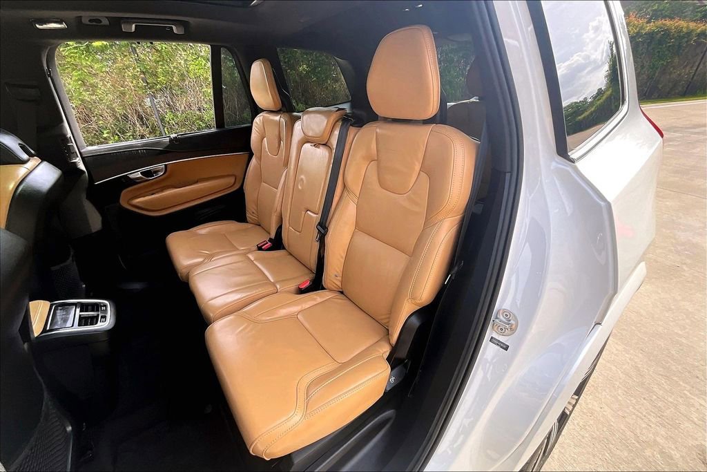 Certified 2023 Volvo XC90 B6 Ultimate w/ Protection Package Premier AWD/4WD image 37