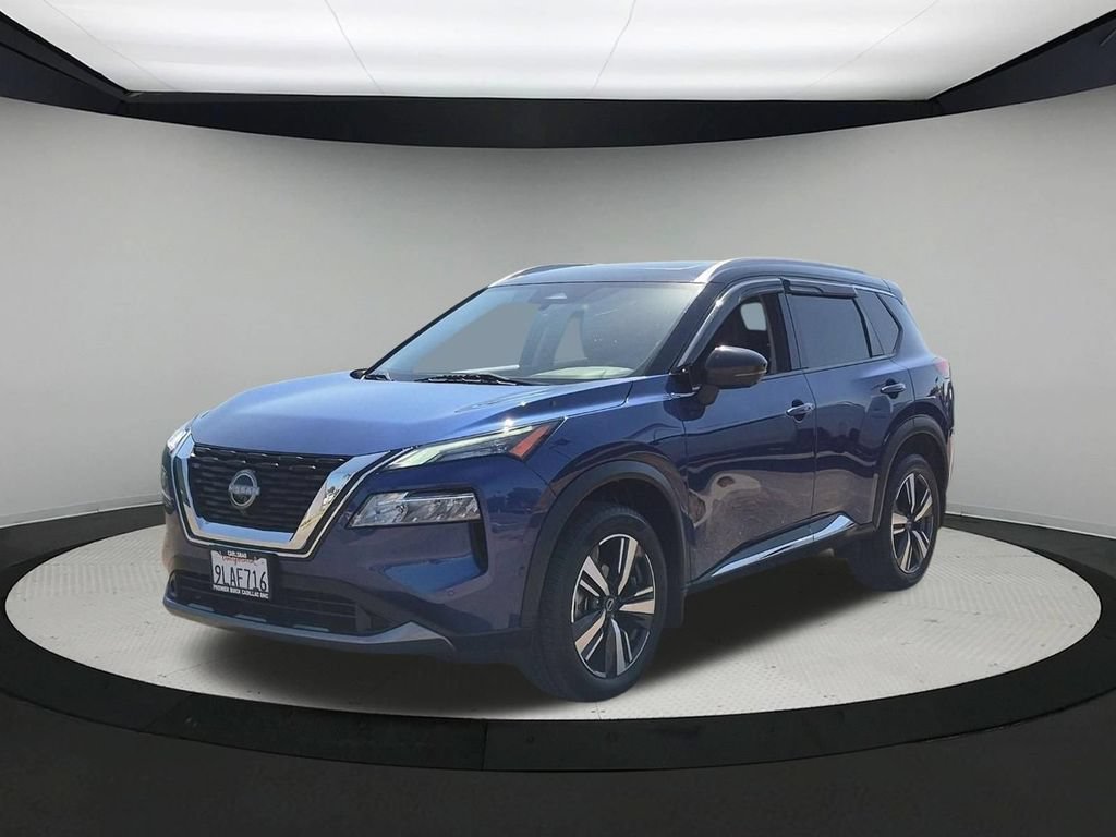 Used 2023 Nissan Rogue SL w/ SL Premium Package FWD image 4