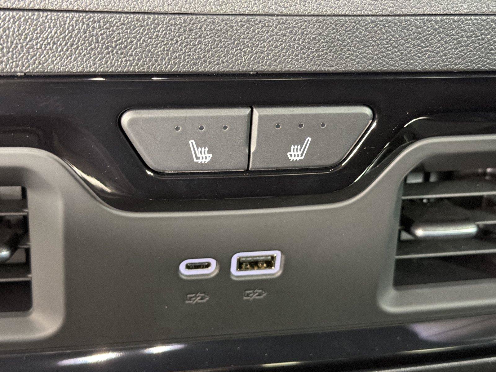 New 2026 GMC Sierra 1500 AT4 w/ AT4 Premium Package AWD/4WD image 19
