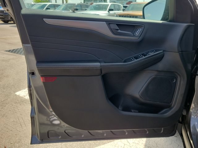 Used 2023 Ford Escape Active FWD image 19