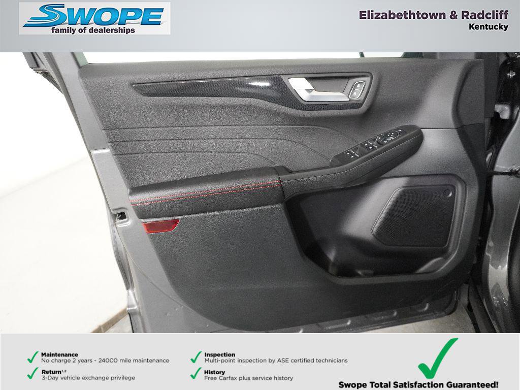 New 2026 Ford Escape ST-Line w/ Tech Pack #1 image 18