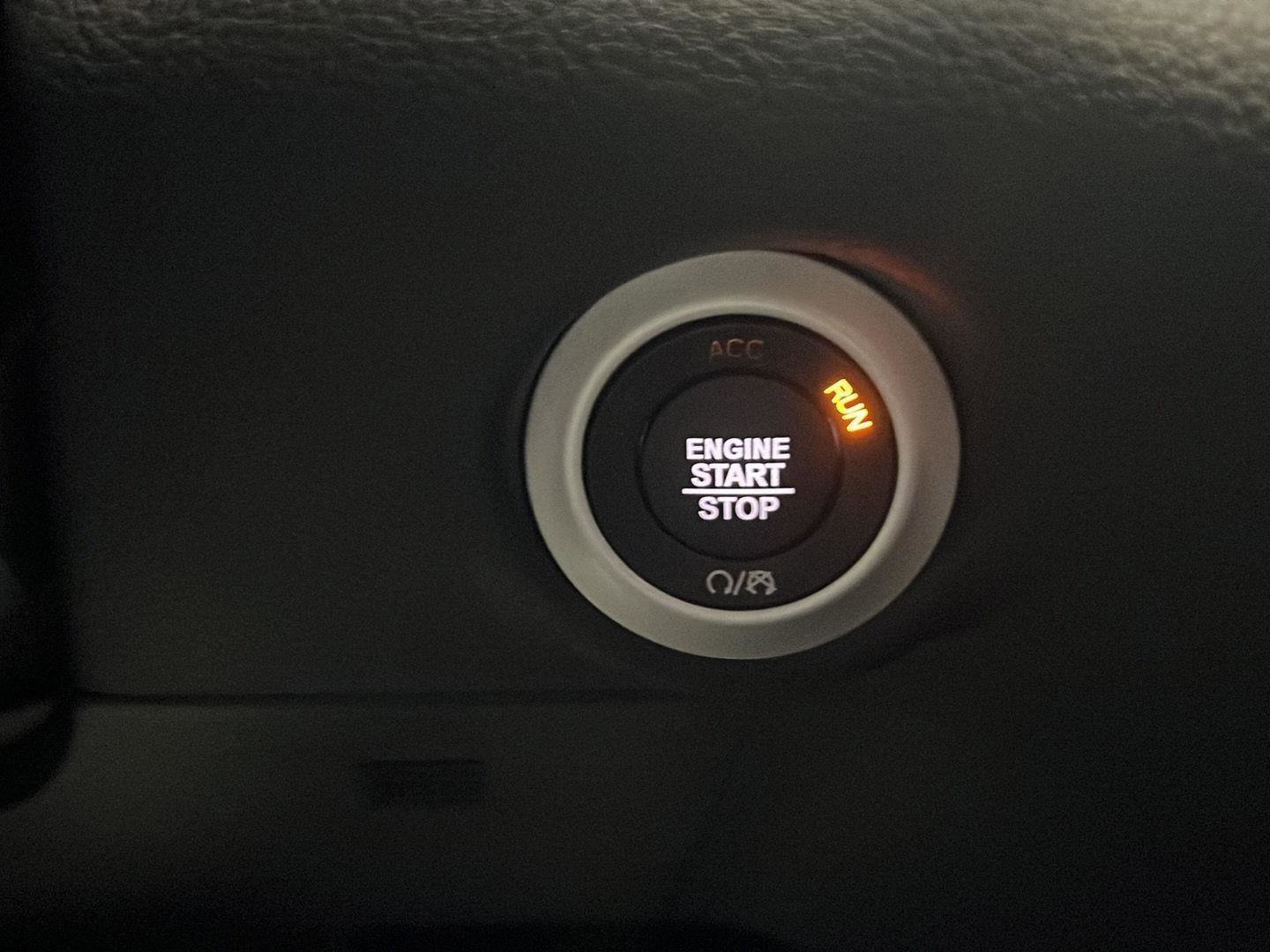 New 2026 Chrysler Pacifica Select image 12