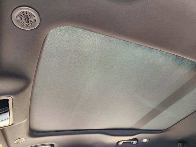 Used 2026 Jaguar F-PACE R-Dynamic S image 19