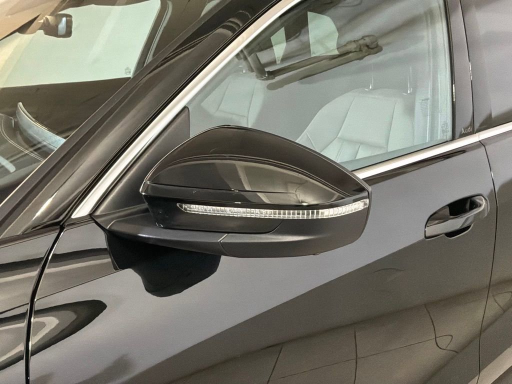 Certified 2025 Audi Q5 Premium w/ Convenience Package image 27