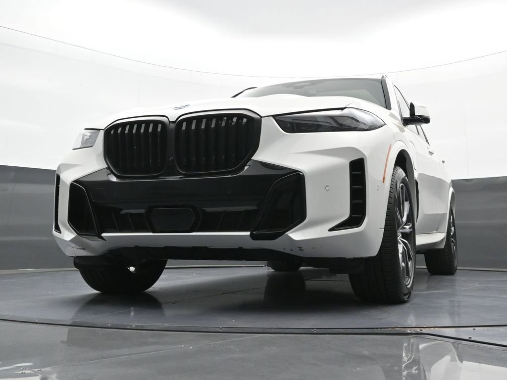 Used 2026 BMW X5 xDrive50e w/ M Sport Package AWD/4WD image 25