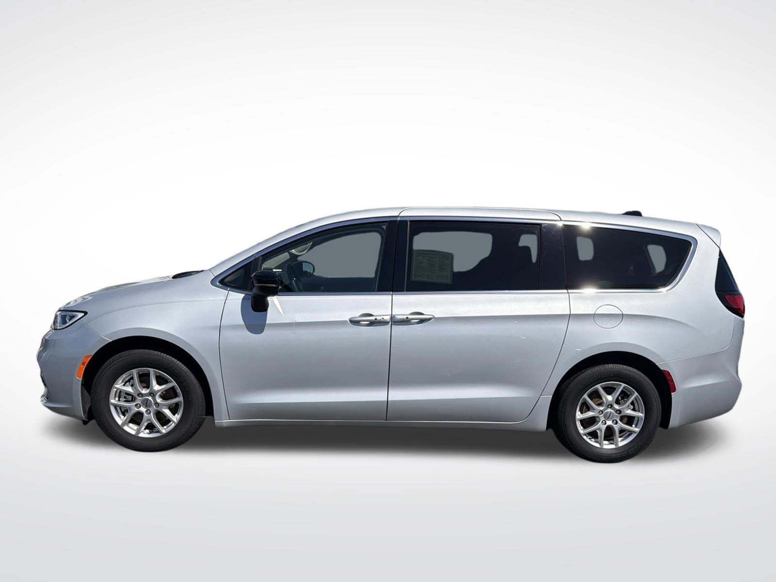 Used 2024 Chrysler Pacifica Touring-L FWD image 21