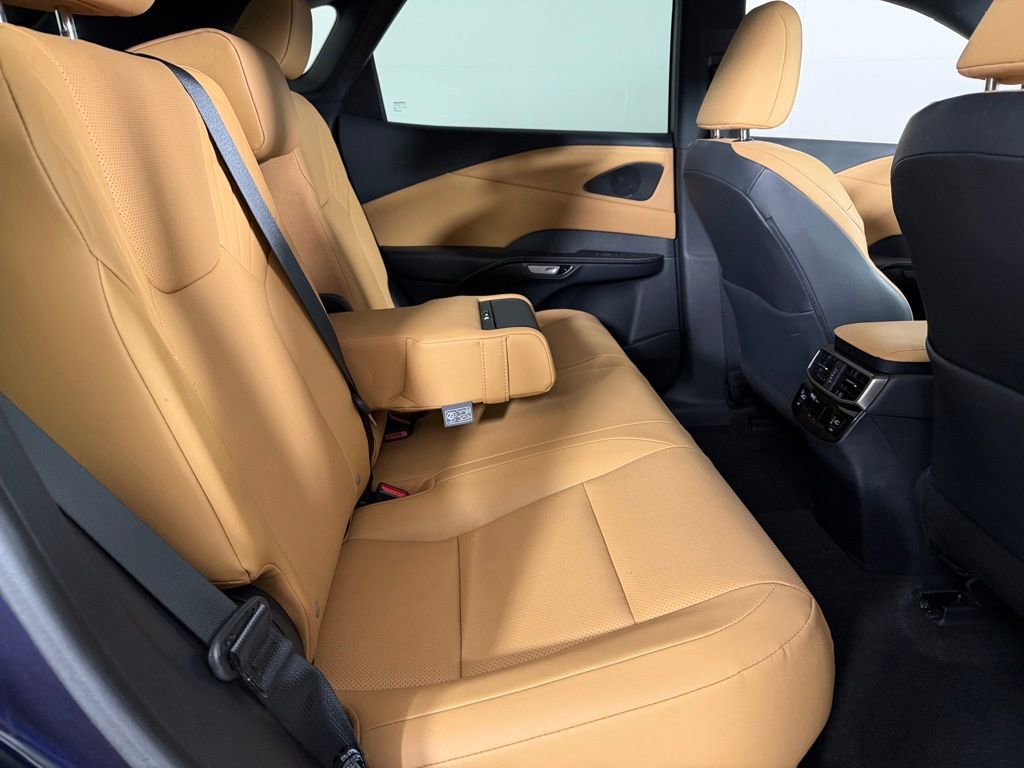 Used 2024 Lexus RX 350 Premium w/ Convenience Package image 28