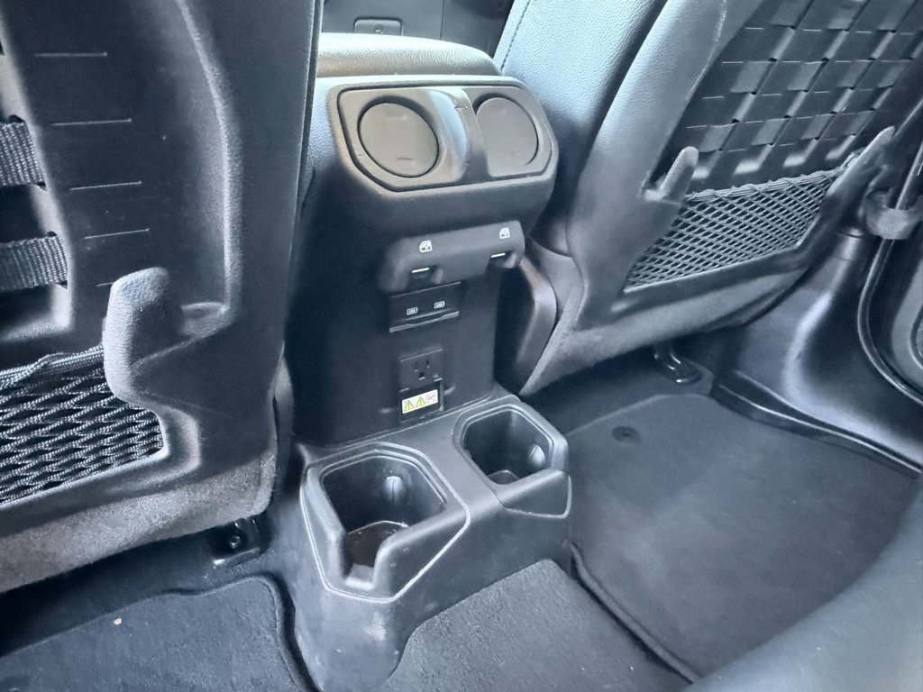 Used 2021 Jeep Wrangler Unlimited Rubicon w/ Xtreme Recon 35" Tire Package image 29