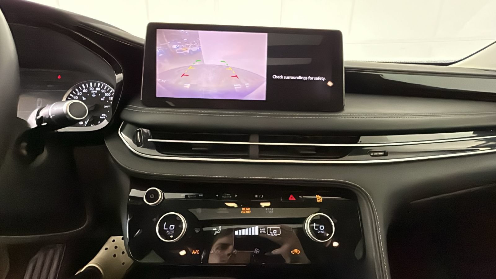 Used 2023 INFINITI QX60 Pure AWD/4WD image 26
