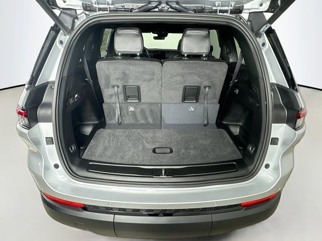 New 2025 Jeep Grand Cherokee L Limited w/ Trailer Tow Package image 30