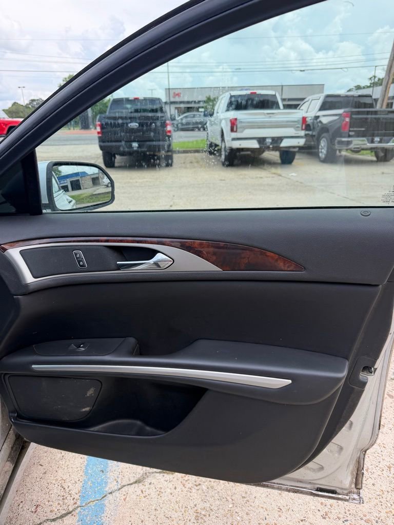 Used 2014 Lincoln MKZ AWD w/ Equipment Group 102A Reserve image 21