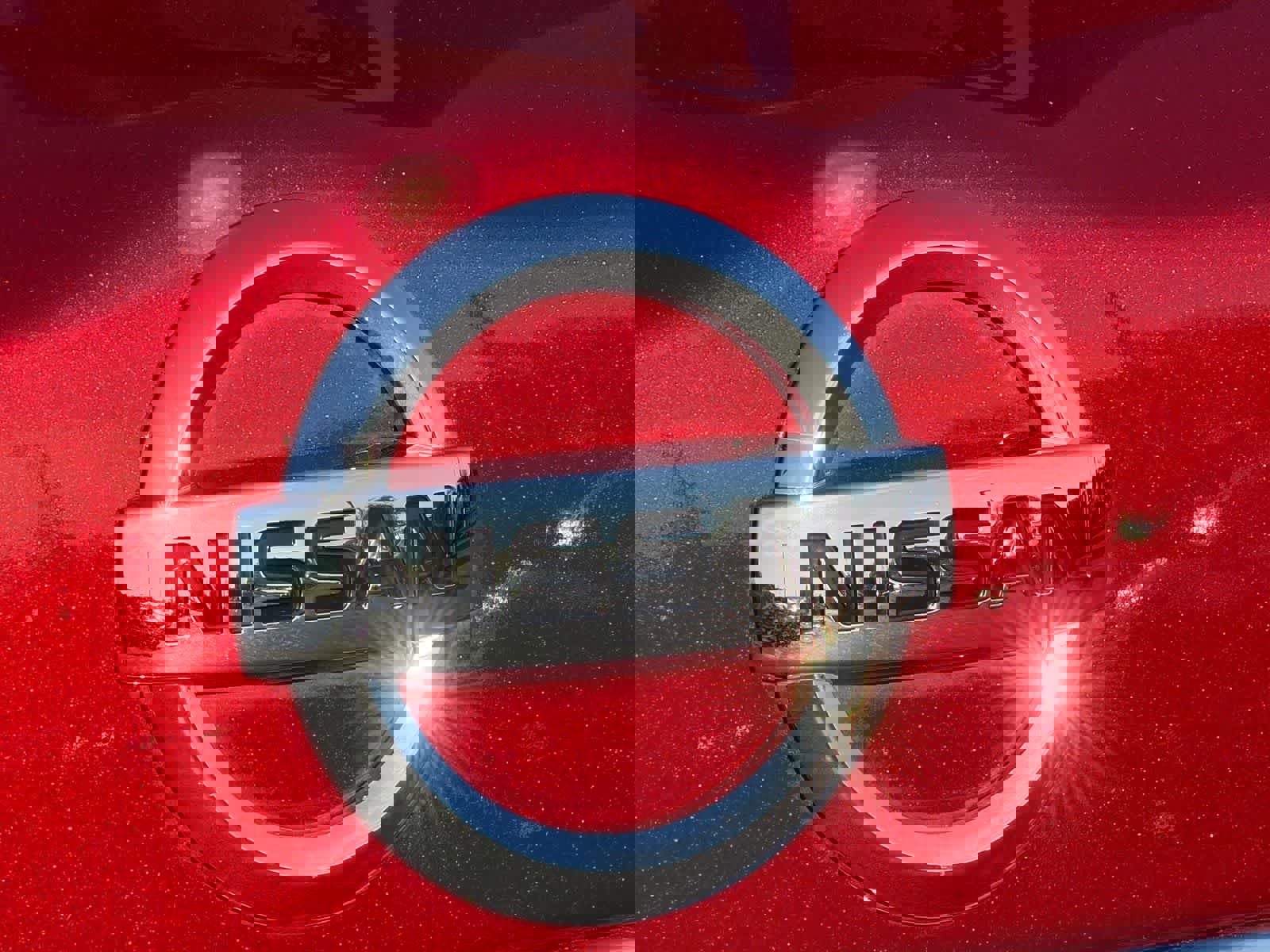 Used 2018 Nissan Pathfinder Platinum image 32