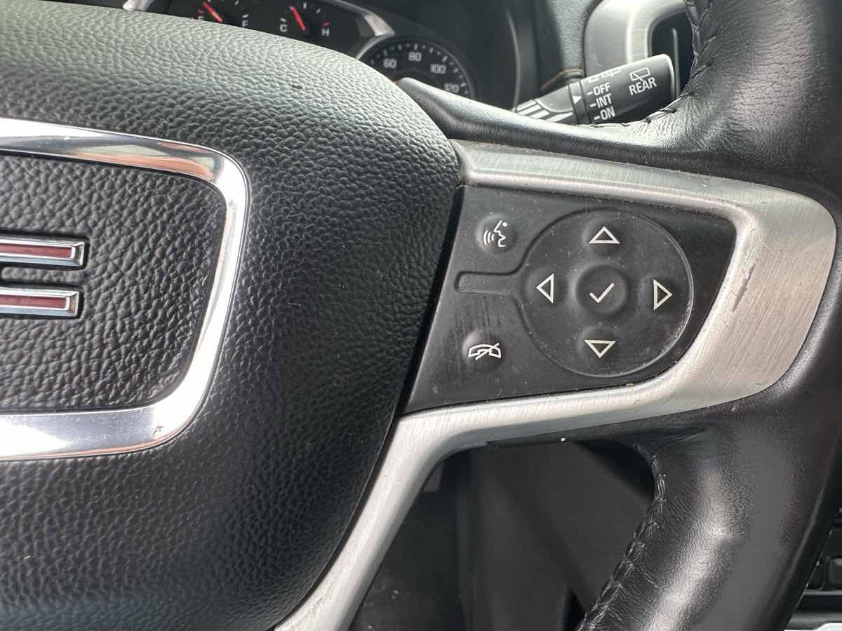 Used 2019 GMC Terrain SLE w/ Driver Convenience Package FWD image 16