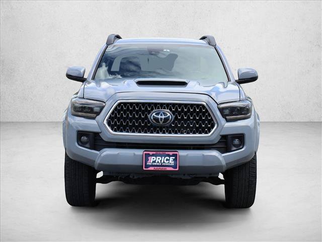 Used 2019 Toyota Tacoma TRD Sport AWD/4WD image 2