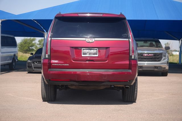 Used 2018 Cadillac Escalade Luxury AWD/4WD image 4