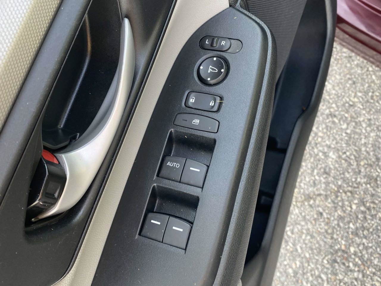 Used 2018 Honda CR-V LX image 27