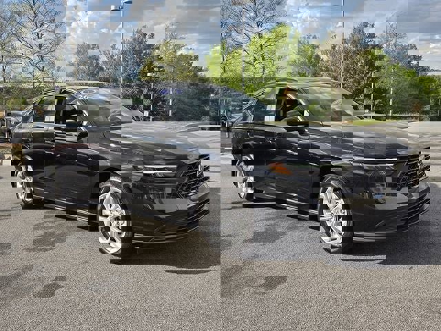 Certified 2025 Honda Accord LX image 9