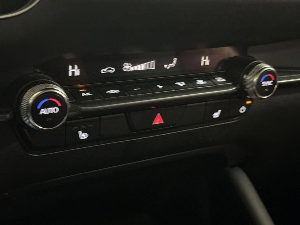 Used 2024 MAZDA MAZDA3 s AWD/4WD image 16