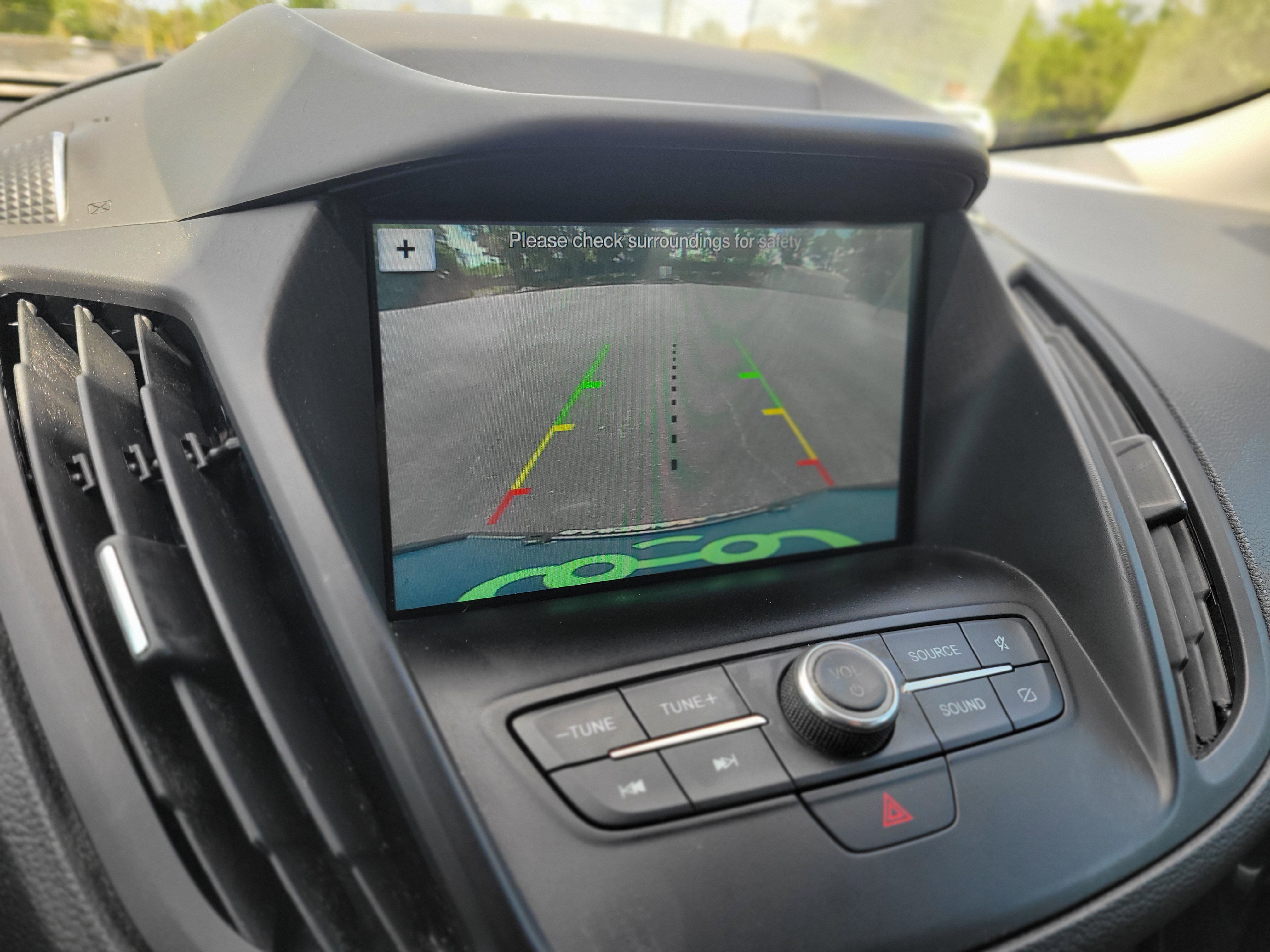 Used 2019 Ford Escape SE FWD image 19