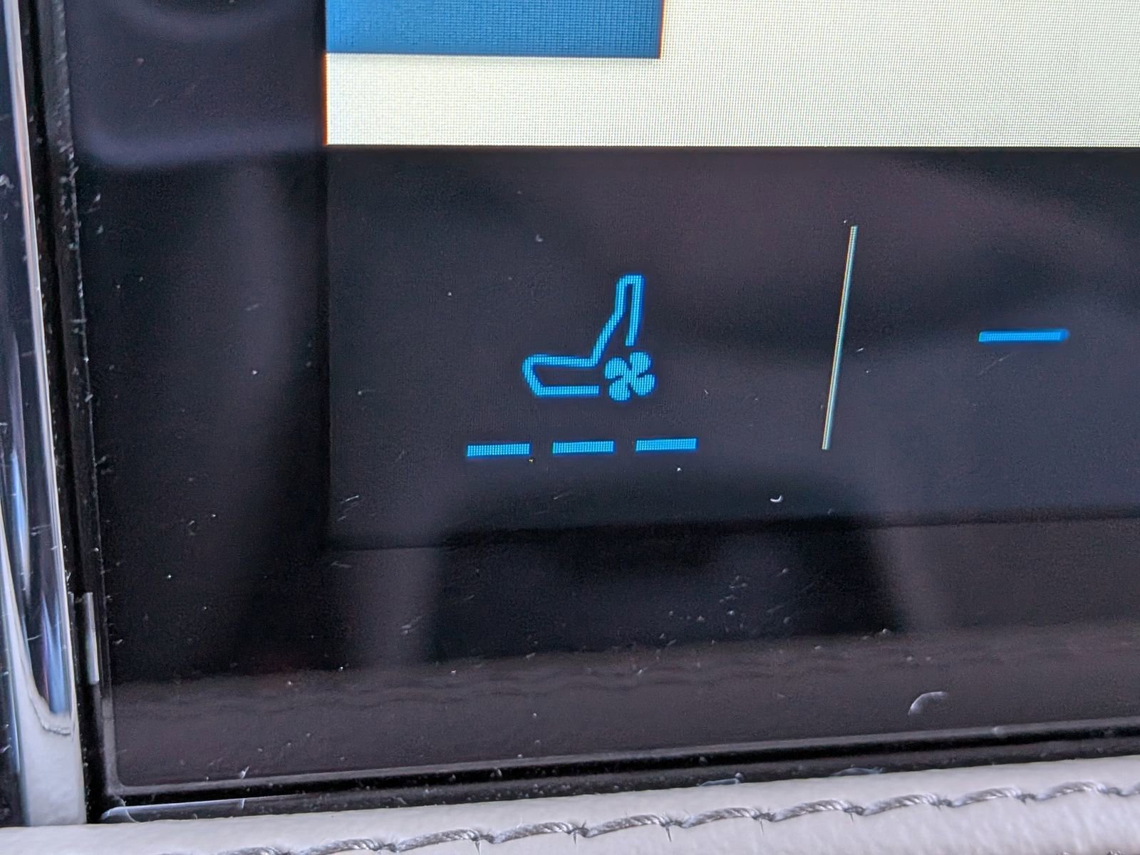 Used 2025 Lincoln Corsair FWD w/ Equipment Group 101A image 26